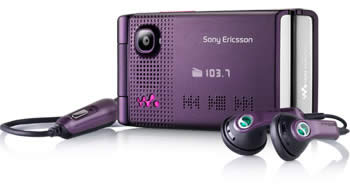 Màn hình ngoài của W380i hiển thị thông tin nghe nhạc. Ảnh: Sony Ericsson.