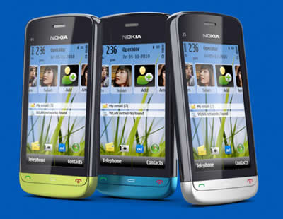 Nokia C5-03 với màn hình chạm.
